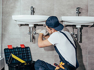 Сантехнические услуги Канализация Система отопления Установка сантехники