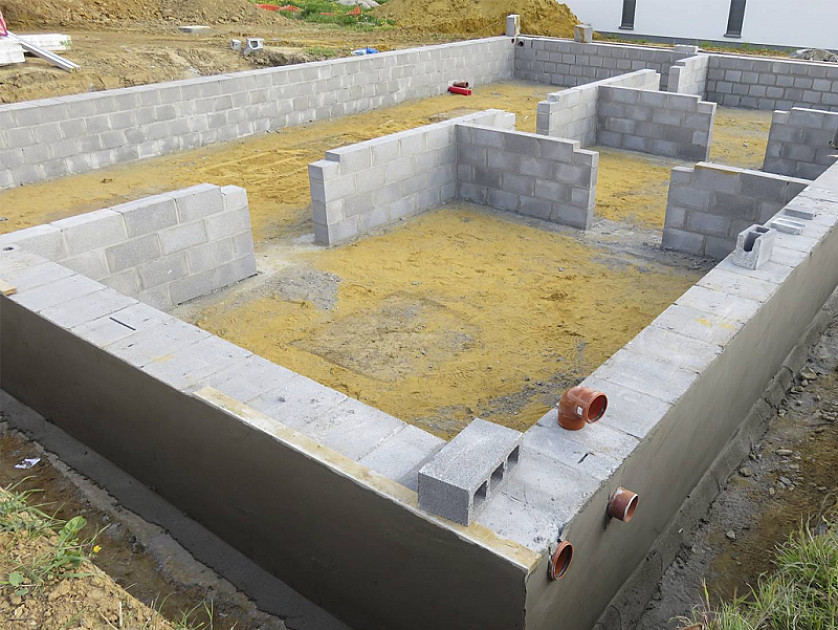 Фундамент для домов из блоков своими руками