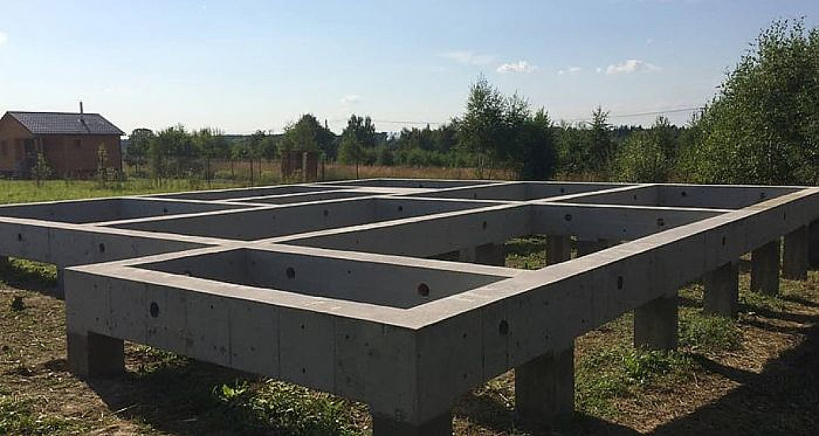 Свайный фундамент с ростверком: метод строительства